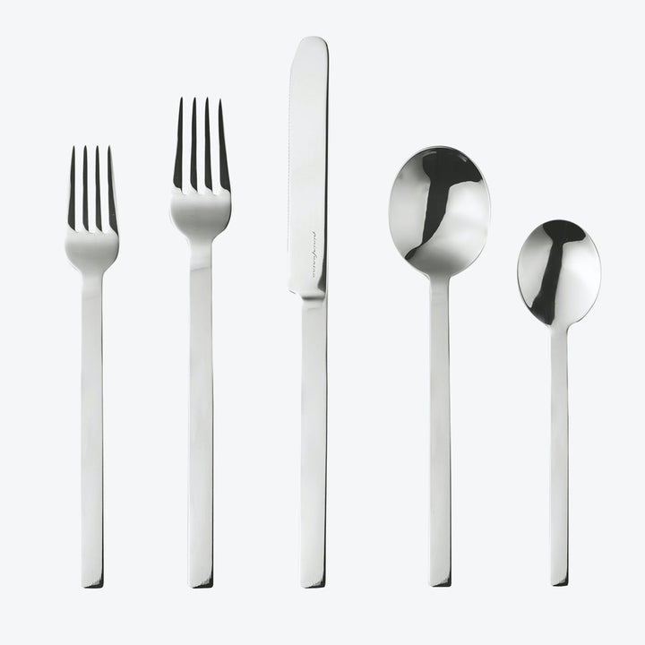 Set of five silverware pieces: 2 forks, knife, 2 spoons.