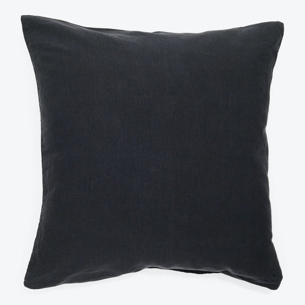 Simple Linen 18x18 Pillow - Black – Hawkins New York