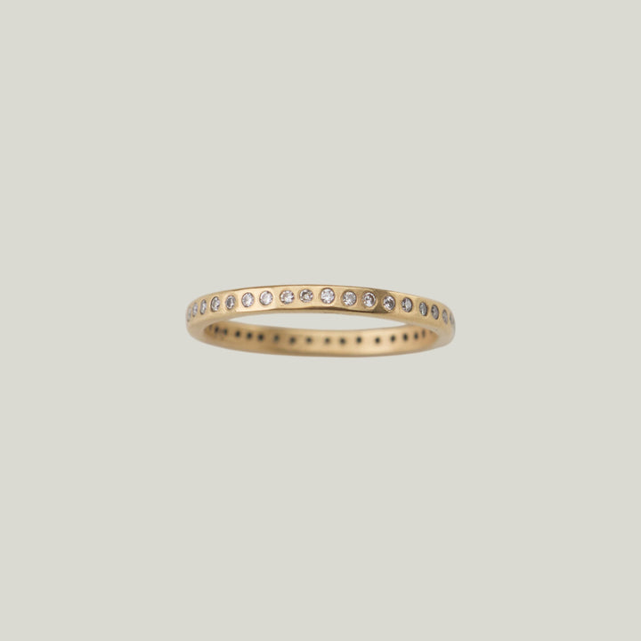 18K Yellow Gold Narrow Diamond Line Band