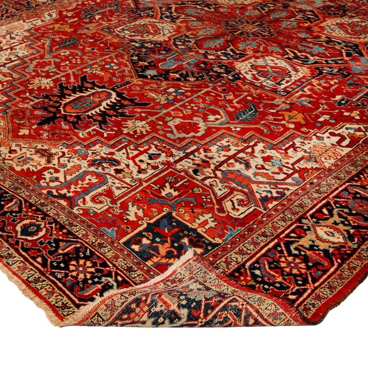 Vintage Traditional Wool Rug - 9'6" x 12'11"
