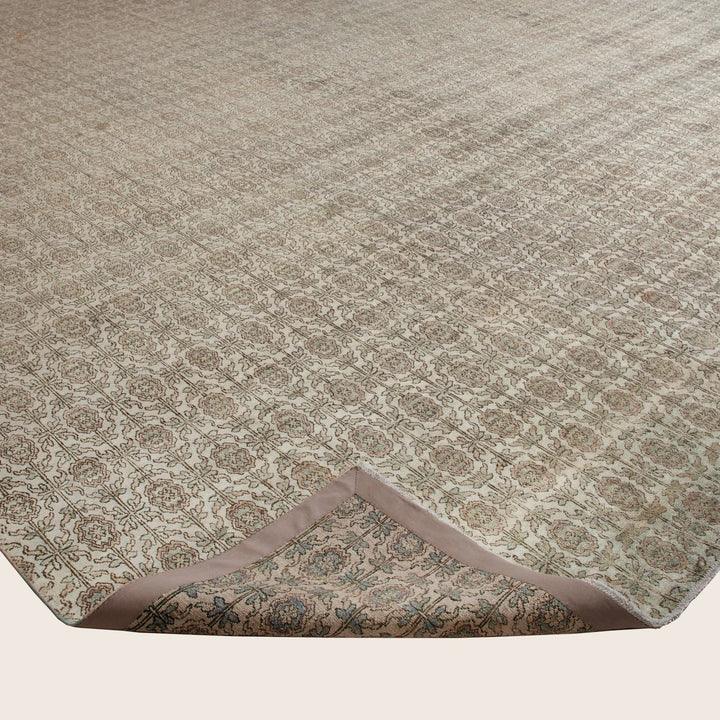 Grey Transitional Wool Silk Blend Rug - 14'7" x 19'1"