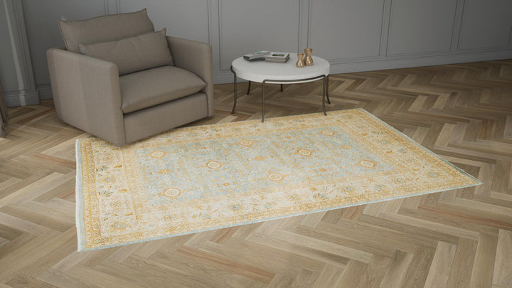 Blue Traditional Wool Rug - 6'1" x 9'4"