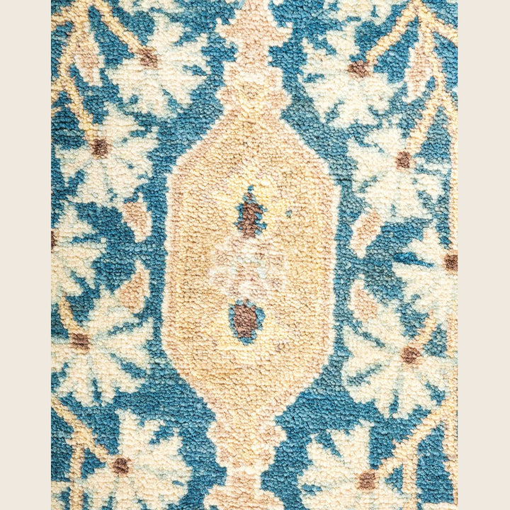 Blue Traditional Wool Rug - 6'2" x 8'10"