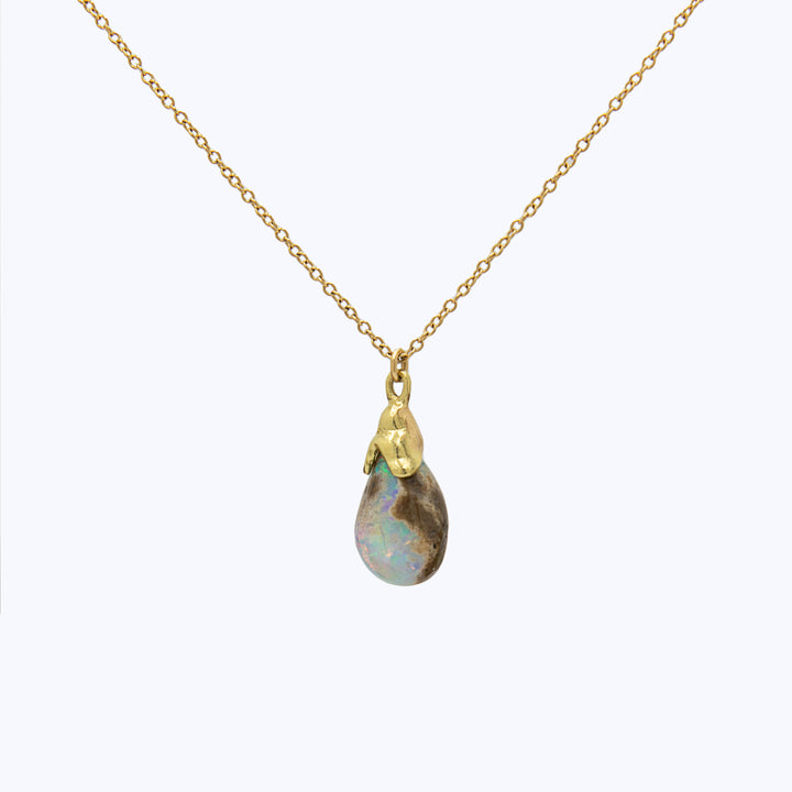 Pussy Willow Opal Pendant 18K Tcw Opal 6.3 Chain 16" 6.3 / 16"