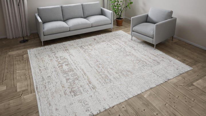 Grey Traditional Wool Silk Blend Rug - 8'2" x 9'4"