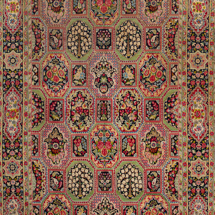 Red Traditional Wool Rug - 6' x 10'