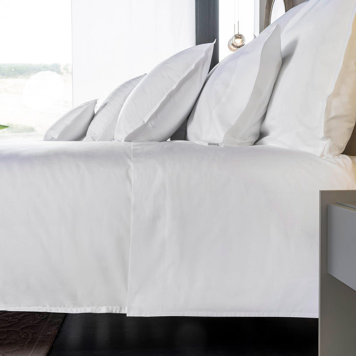 Lineare Sateen Sheets & Pillowcases, White Sheet Set / King