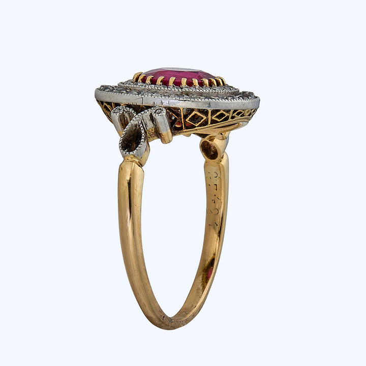 Belle Epoque 0.95 ct Burma ruby ring