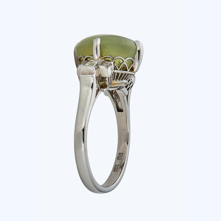 6.49 ct. cat's eye chrysoberyl ring