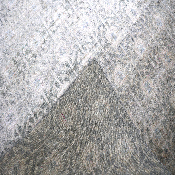 Aura Alchemy Silk Rug - Agra