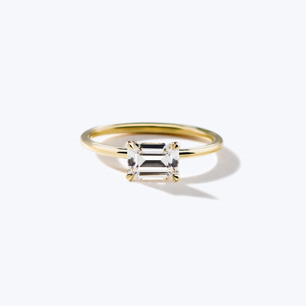 Hazel Engagement Ring 18K Yellow Gold / Emerald