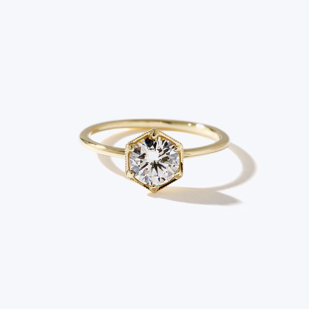 Laurie Engagement Ring 18K Yellow Gold / Round