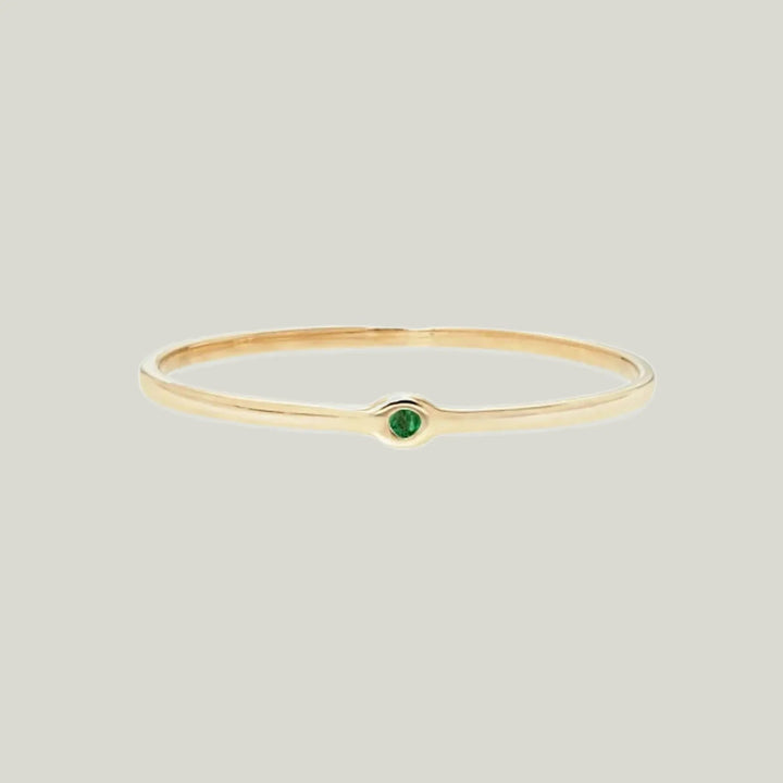 Memory Ring with Emerald Default Title