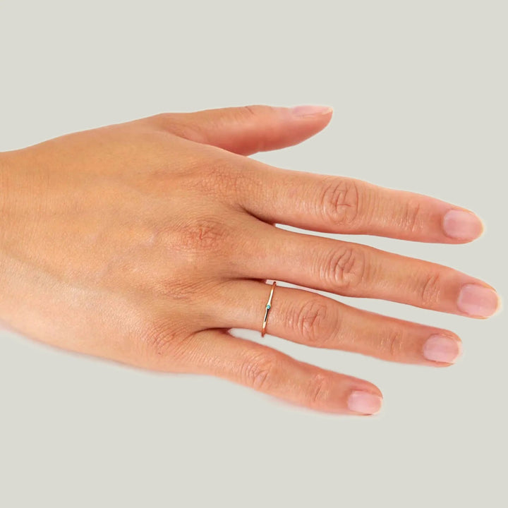 Memory Ring with Emerald Default Title