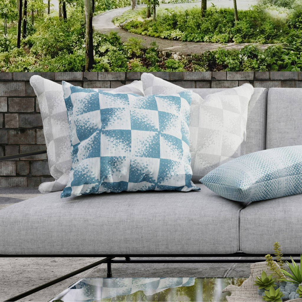 Checkmate Indoor/Outdoor Pillow, Shell 21"x21"x5"