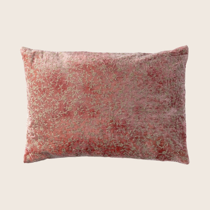 Kinnie PIllow, Shaded Rose