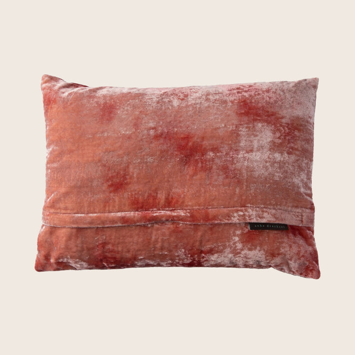 Kinnie PIllow, Shaded Rose