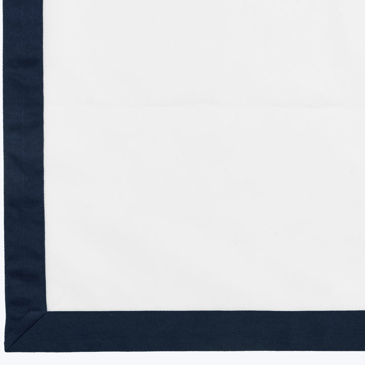 Pegaso Duvets & Shams Duvet Cover / Twin / White/Dark Blue