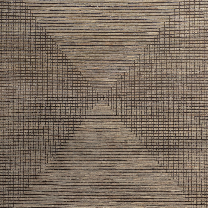 Zameen Patterned Modern Wool Rug - 7'1" x 10'1"