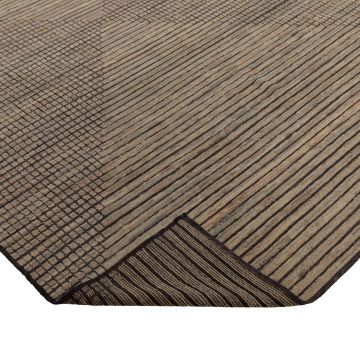 Zameen Patterned Modern Wool Rug - 7'1" x 10'1"