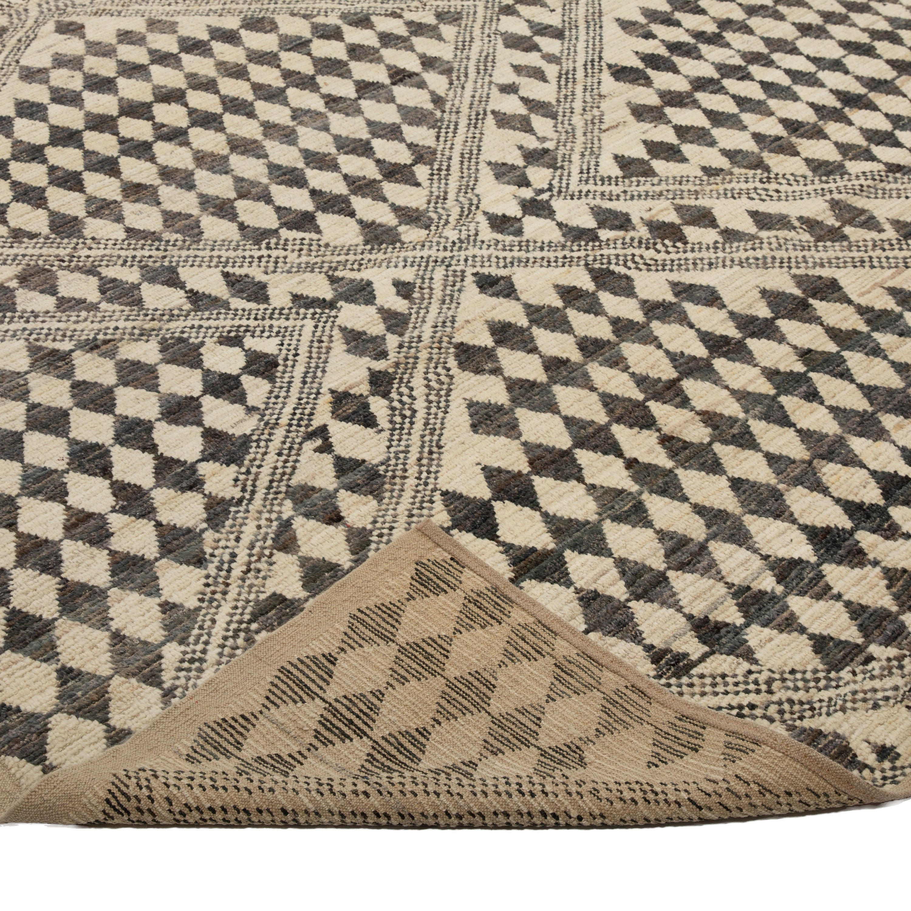 Zameen Patterned Modern Wool Rug - 13'10" x 16'3" Default Title