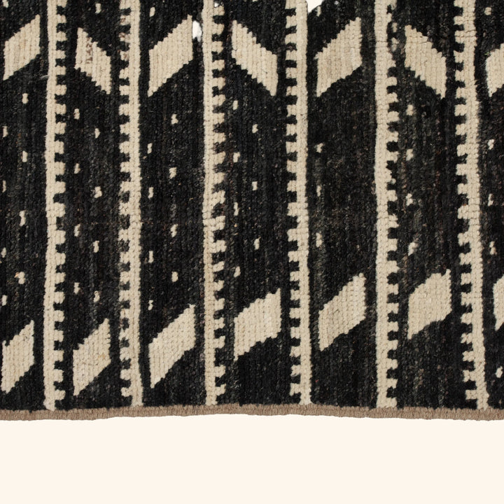 Zameen Patterned Modern Wool Rug - 6'1" x 9'3" Default Title