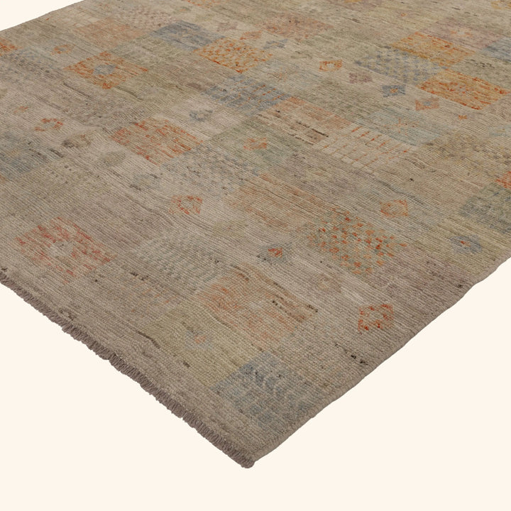 Zameen Patterned Modern Wool Rug - 5'3" x 6'6" Default Title