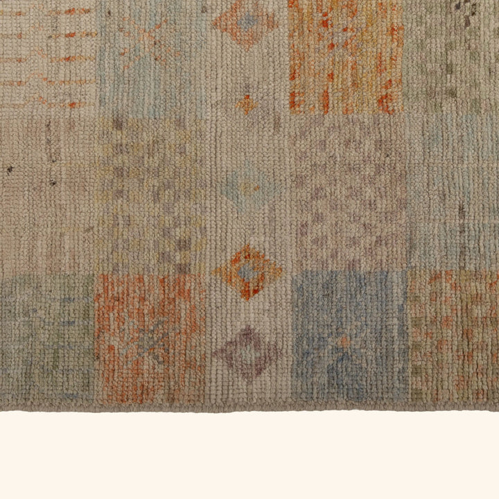 Zameen Patterned Modern Wool Rug - 5'3" x 6'6" Default Title