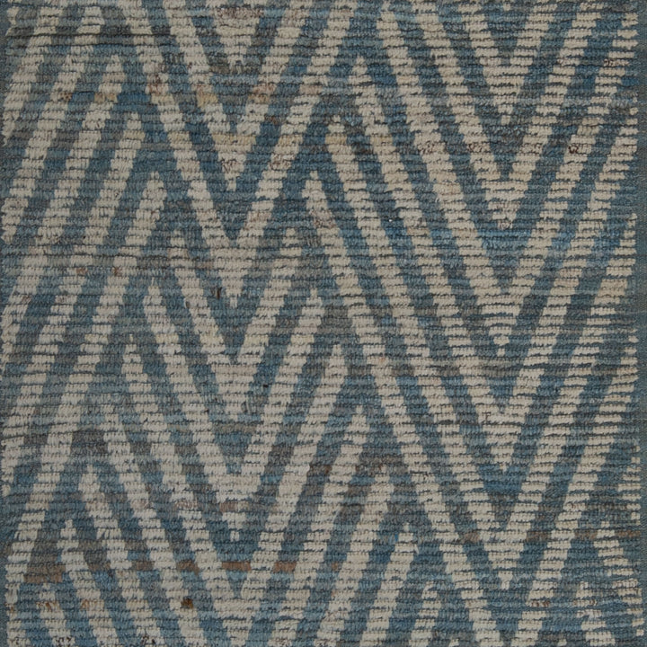 Zameen Patterned Transitional Wool Rug - 3'2" x 10'2"