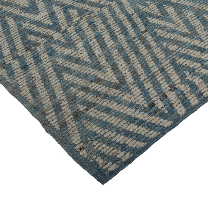 Zameen Patterned Transitional Wool Rug - 3'2" x 10'2"