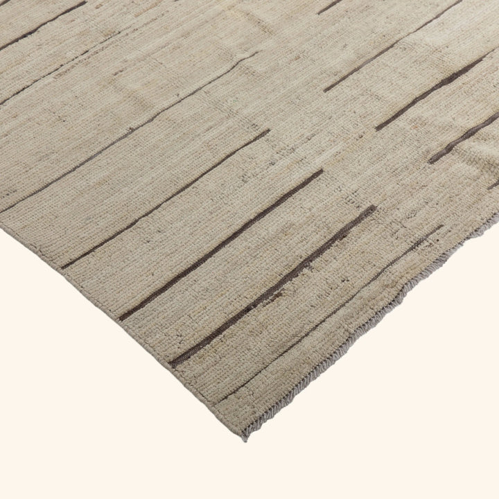 Zameen Patterned Transitional Wool Rug - 5'6" x 9'1"