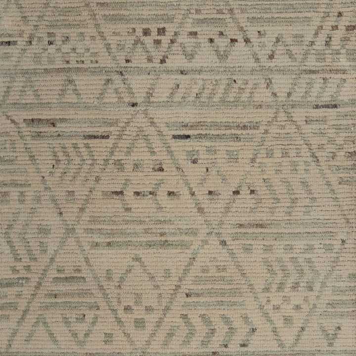 Zameen Patterned Transitional Wool Rug - 3'2" x 12'11"