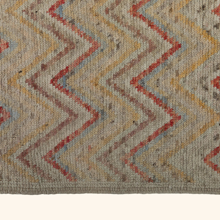 Zameen Patterned Transitional Wool Runner - 2'9" x 9'10"