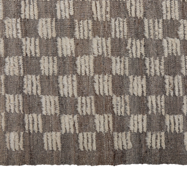 Zameen Patterned Transitional Wool Rug - 7' x 8'11"