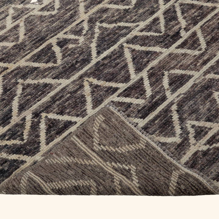 Zameen Patterned Transitional Wool Rug - 3'1" x 10'3"