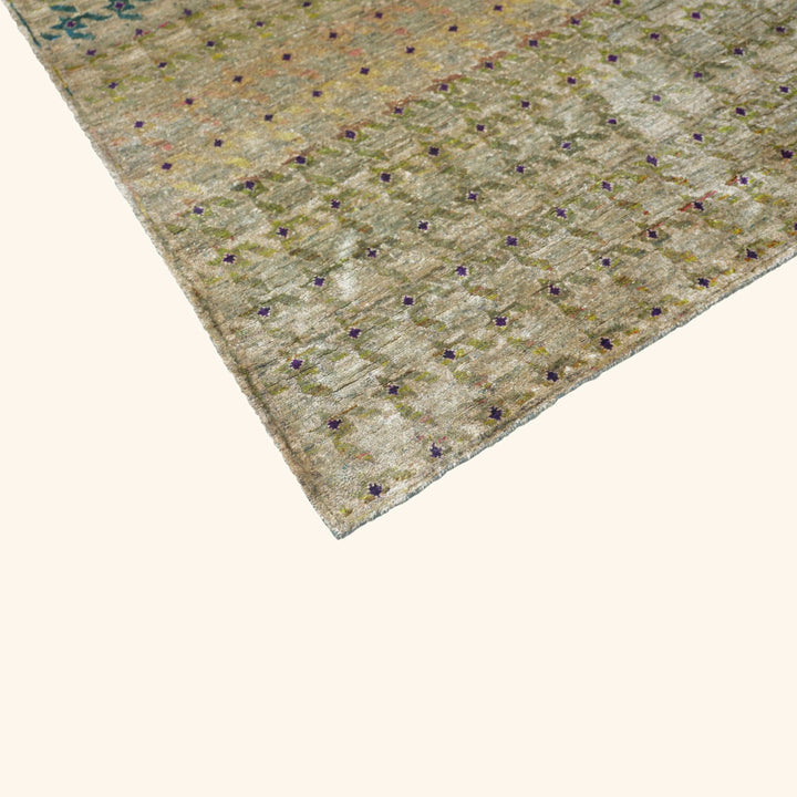 Auro Silk Rug - 6' x 8'10"