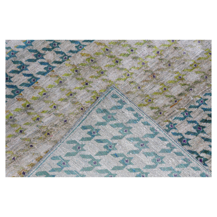 Auro Silk Rug - 6' x 8'10"