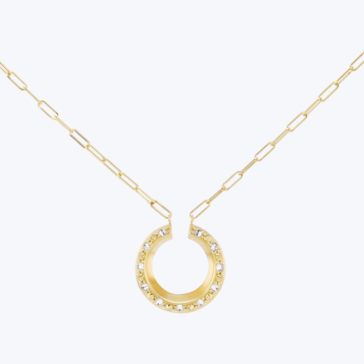 Attitude Twist Diamond Necklace