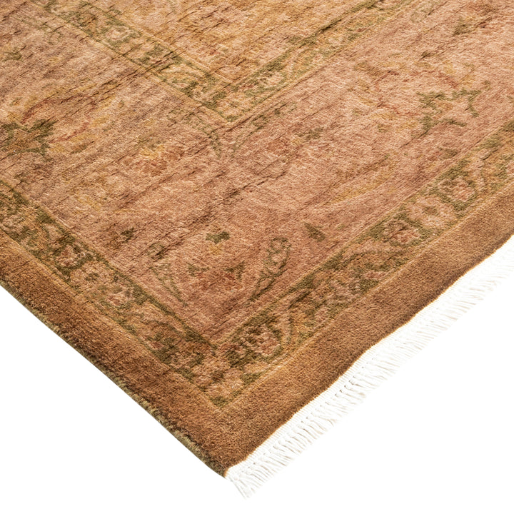 Gold Transitional Wool Rug - 4'2" x 6'1"
