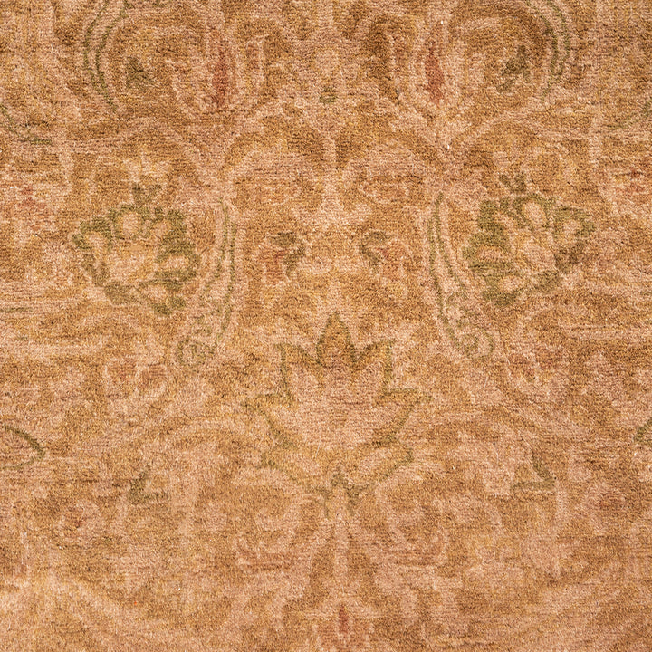 Gold Transitional Wool Rug - 4'2" x 6'1"