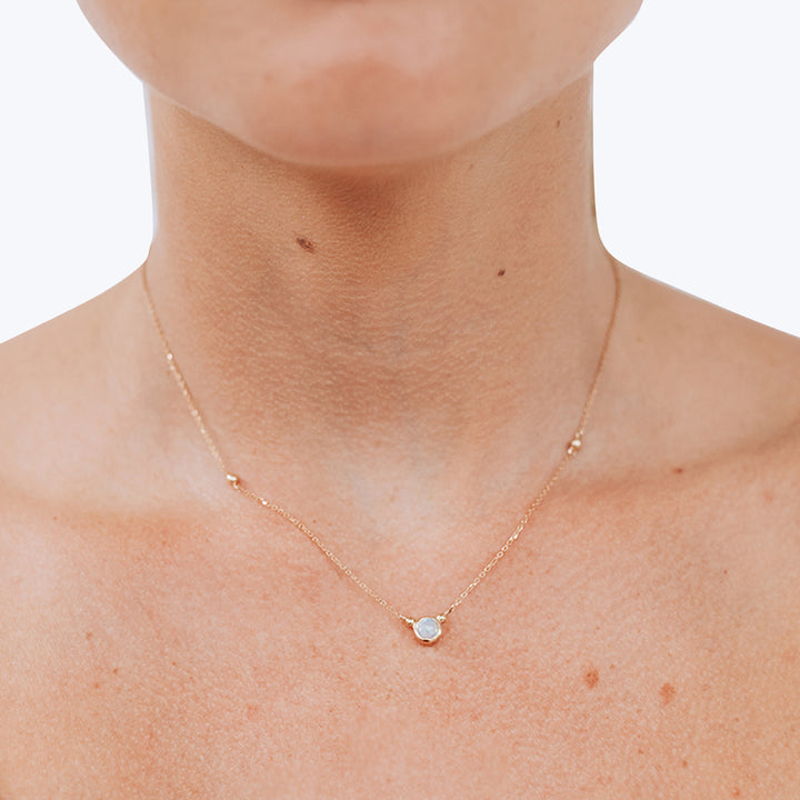 Bonheur Birthstone Necklace Moonstone