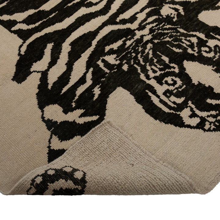 Turkish Hand Knotted Wool Carpet - 5'9" x 7'4"