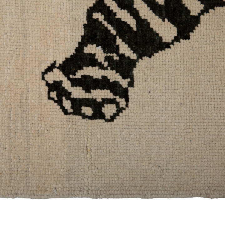 Turkish Hand Knotted Wool Carpet - 5'9" x 7'4"