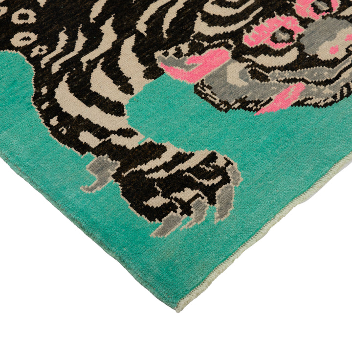 Turkish Hand Knotted Wool Carpet - 5'5" x 7'5"