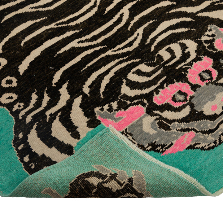 Turkish Hand Knotted Wool Carpet - 5'5" x 7'5"