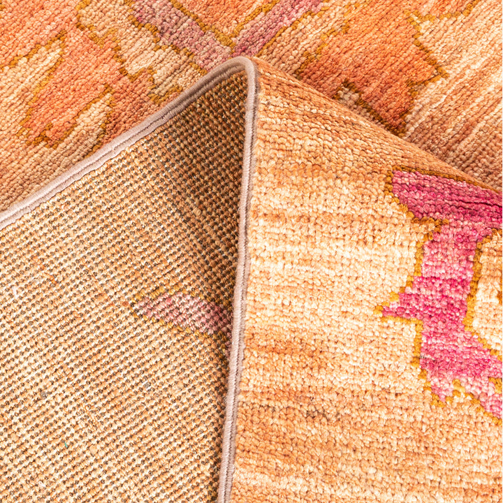 BEIGE TRADITIONAL WOOL RUG - 9' 3" x 11' 10"