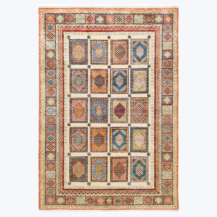 IVORY TRADITIONAL WOOL RUG - 5' 10" x 8' 3"