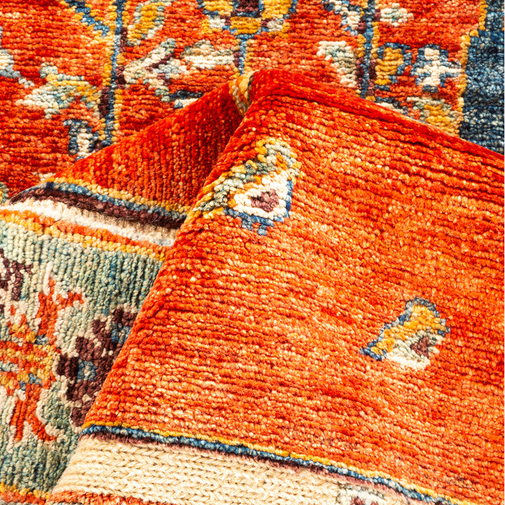 RED TRADITIONAL WOOL RUG - 5' 8" x 7' 10"