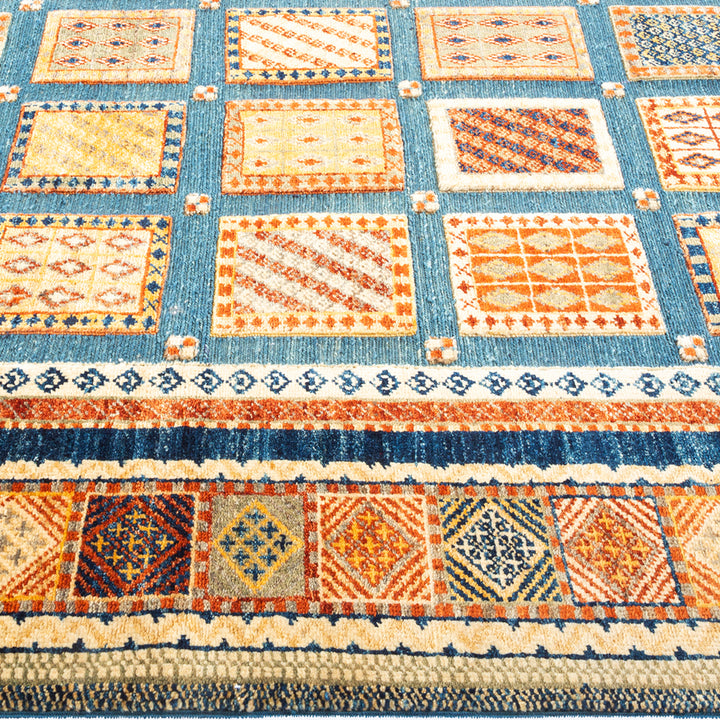 YELLOW TRADITIONAL WOOL RUG - 5' 8" x 8' 2"