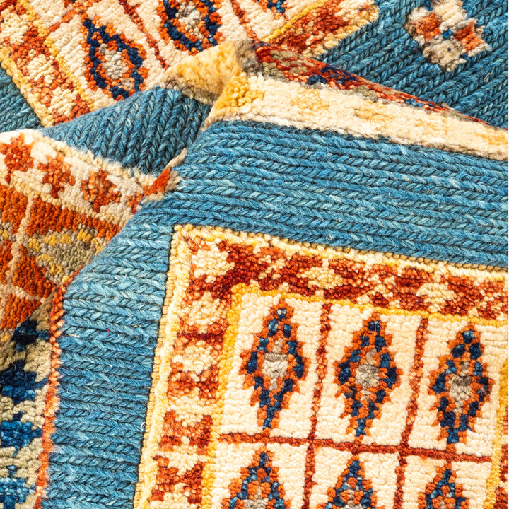 YELLOW TRADITIONAL WOOL RUG - 5' 8" x 8' 2"